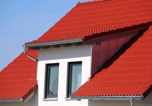 Bradenton Roofing Services: Choosing the Perfect Color and Style for Your New Roof